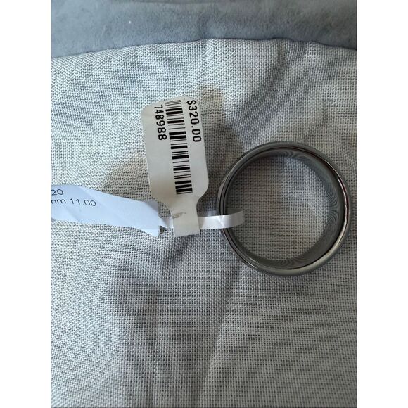 Thorsten Kodiak Tungsten Men’s Wedding Band with Bevels and Rosewood Inlay 8mm w - Picture 2 of 5